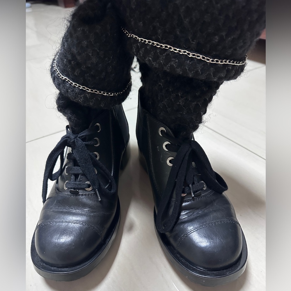 Auth Chanel Black Navy Blue Tweed combat Boots Socks Boots 39 Women - Picture 6 of 16